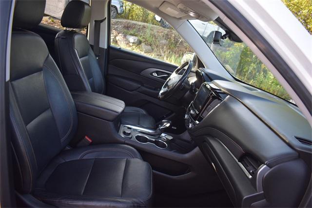 used 2021 Chevrolet Traverse car, priced at $27,598