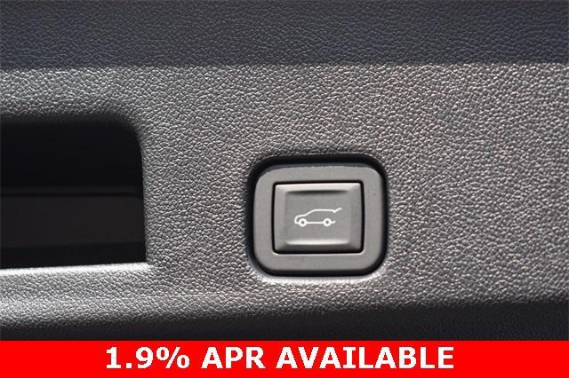 new 2026 Chevrolet Traverse car, priced at $38,990