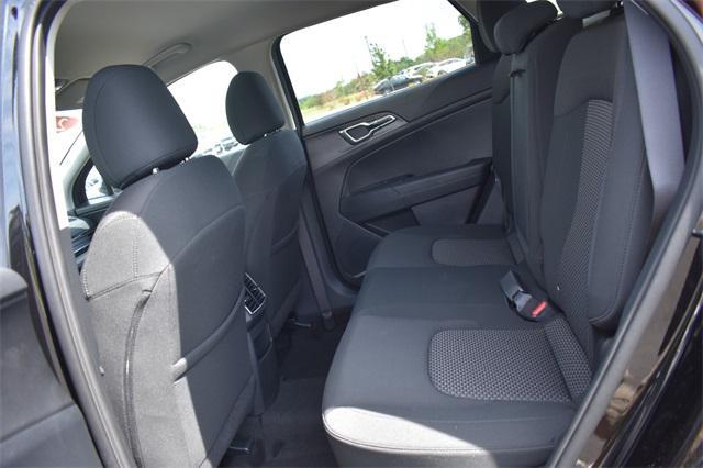 new 2025 Kia Sportage Hybrid car, priced at $29,624