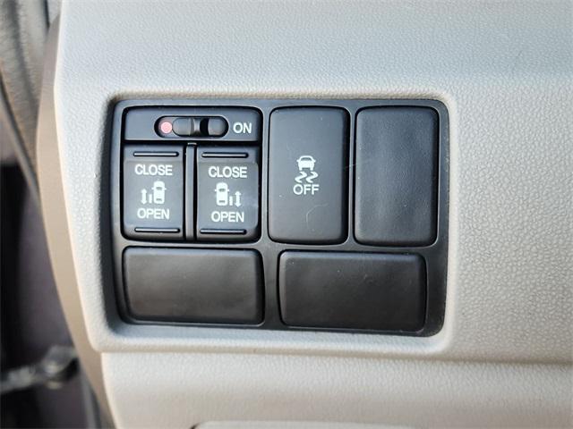 used 2015 Honda Odyssey car, priced at $12,980