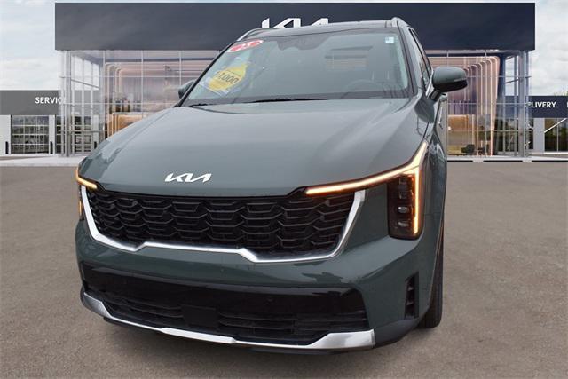 new 2025 Kia Sorento Hybrid car, priced at $40,772