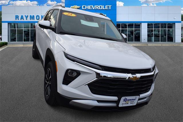 new 2025 Chevrolet TrailBlazer car, priced at $24,750