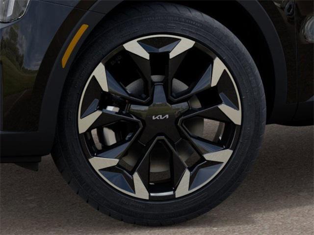 new 2025 Kia Sorento car, priced at $38,014
