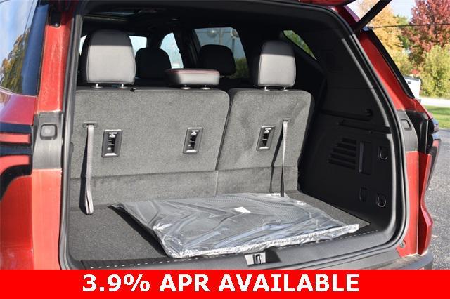 new 2025 Chevrolet Traverse car, priced at $49,547