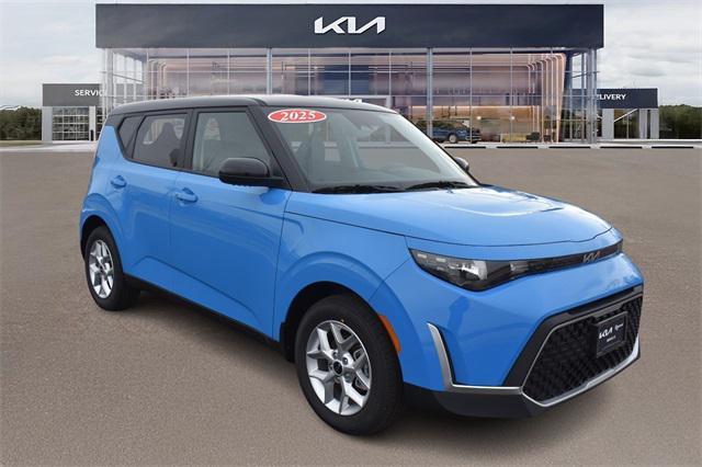 new 2025 Kia Soul car, priced at $23,529