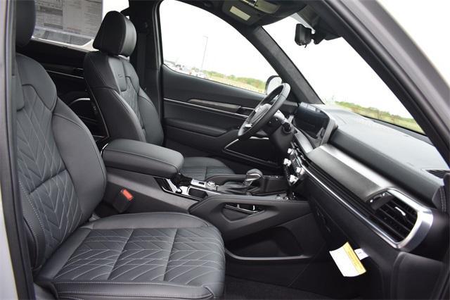 new 2025 Kia Telluride car, priced at $53,704