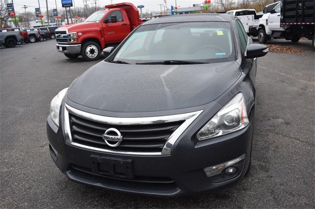 used 2013 Nissan Altima car, priced at $7,789