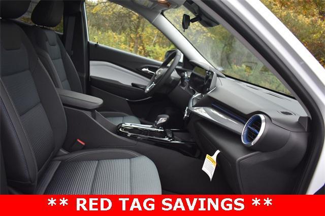 new 2025 Chevrolet Trax car, priced at $25,833