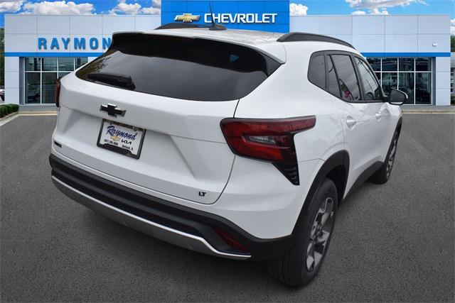 new 2025 Chevrolet Trax car, priced at $26,239