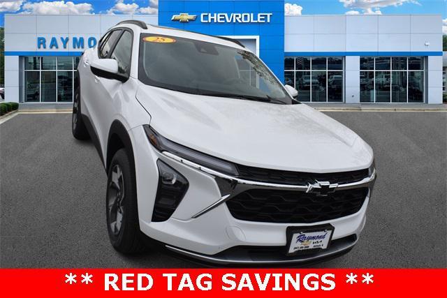 new 2025 Chevrolet Trax car, priced at $25,833