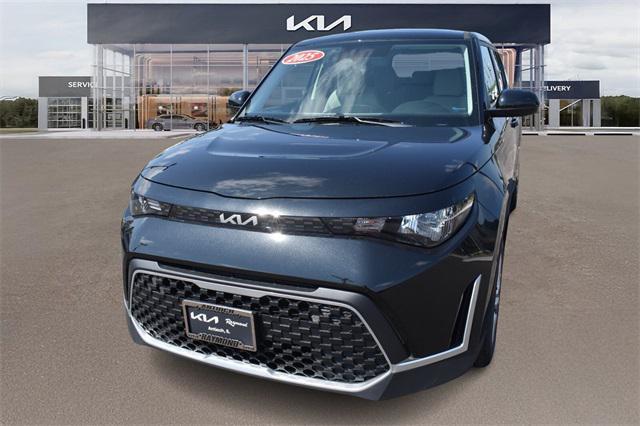 new 2025 Kia Soul car, priced at $21,657