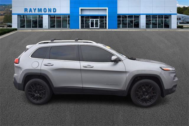 used 2015 Jeep Cherokee car, priced at $10,917