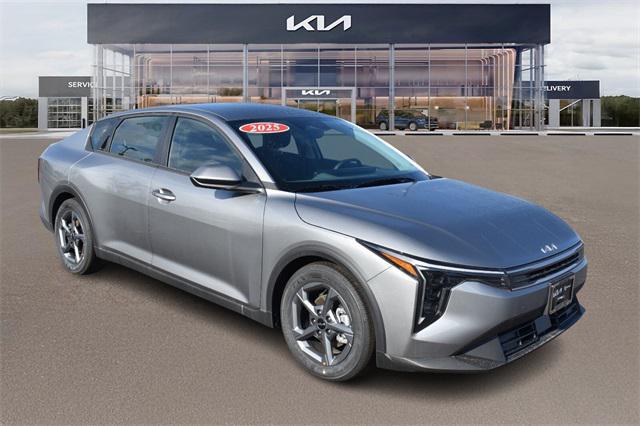 new 2025 Kia K4 car, priced at $23,665