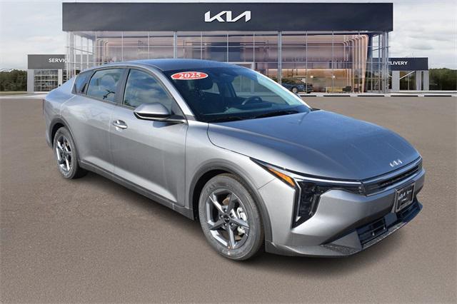 new 2025 Kia K4 car, priced at $23,665