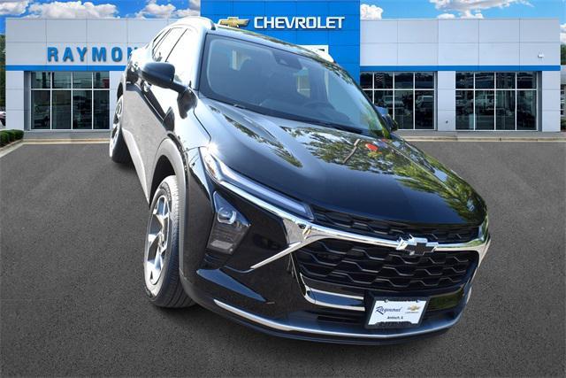 new 2025 Chevrolet Trax car, priced at $23,592