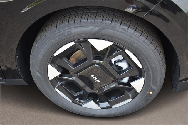 new 2026 Kia Carnival car, priced at $43,385