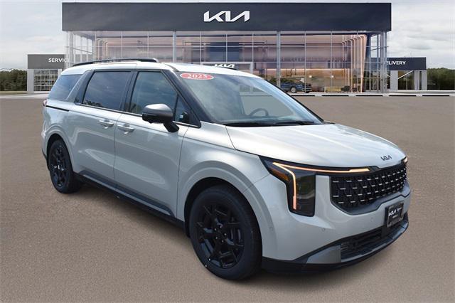 new 2025 Kia Carnival Hybrid car, priced at $50,572
