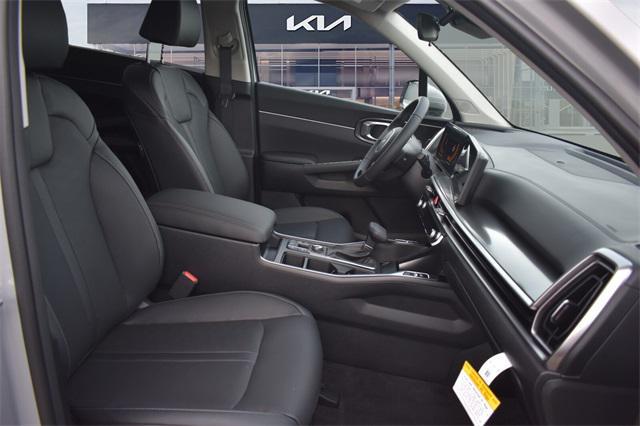 new 2025 Kia Sorento car, priced at $37,215