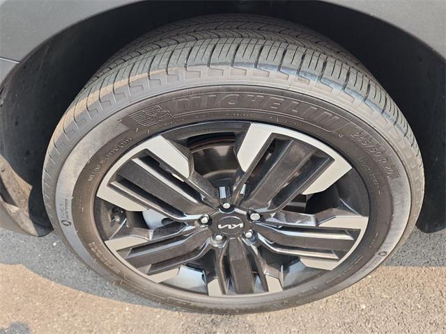 used 2024 Kia Telluride car, priced at $45,990