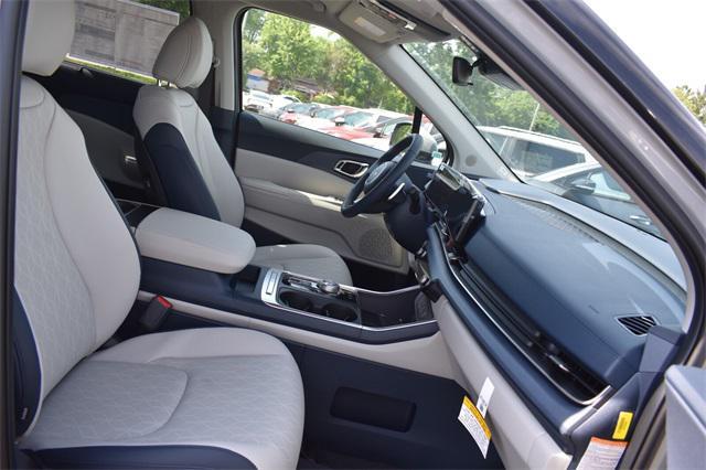 new 2026 Kia Carnival Hybrid car, priced at $45,385