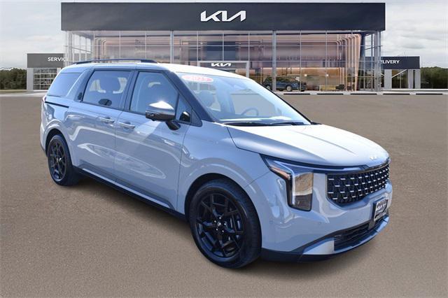 new 2025 Kia Carnival car, priced at $52,321