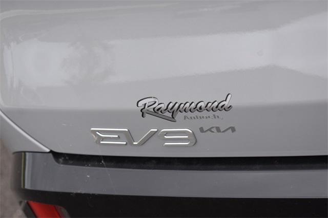 new 2026 Kia EV9 car, priced at $68,985