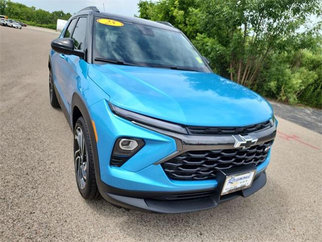 used 2025 Chevrolet TrailBlazer car, priced at $28,682