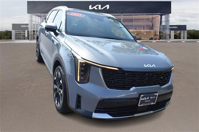 new 2025 Kia Sorento car, priced at $38,795