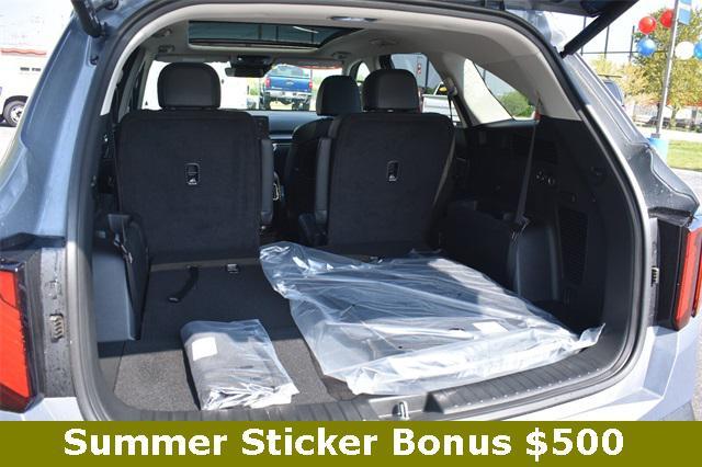 new 2025 Kia Sorento car, priced at $38,295