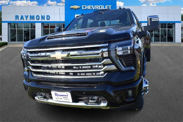 new 2025 Chevrolet Silverado 3500 car, priced at $88,166