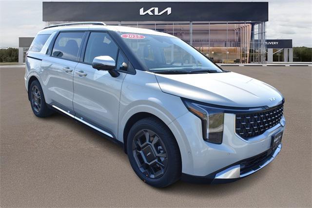 new 2025 Kia Carnival car, priced at $46,905