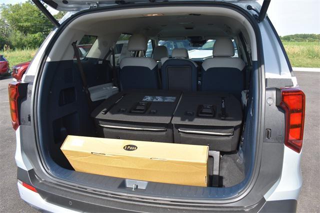 new 2026 Kia Carnival car, priced at $43,415
