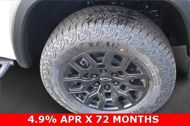 new 2026 Chevrolet Colorado car, priced at $43,639