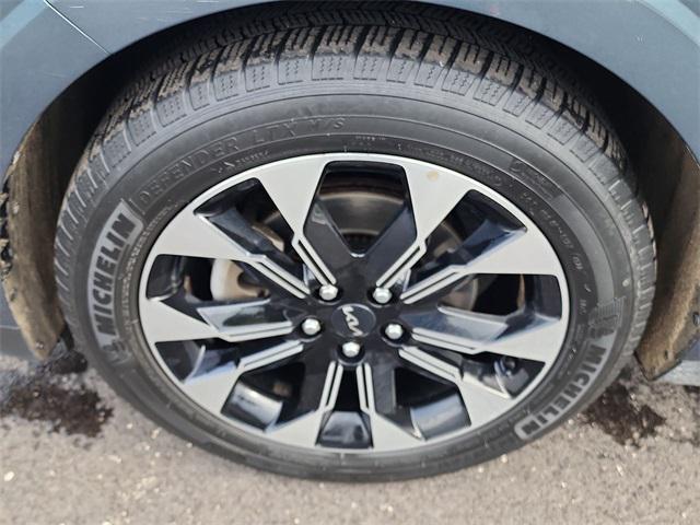 used 2022 Kia Carnival car, priced at $26,424