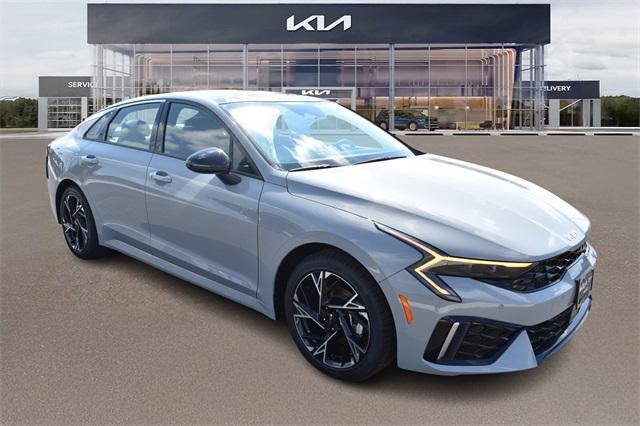 new 2025 Kia K5 car, priced at $31,498