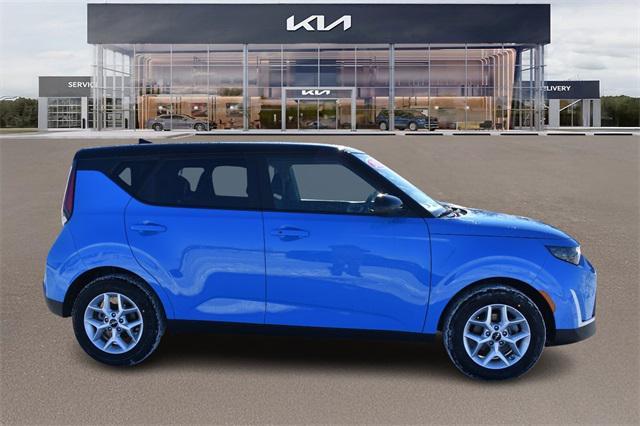 new 2025 Kia Soul car, priced at $23,321