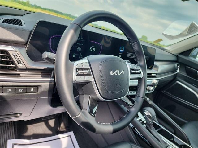 used 2025 Kia Telluride car, priced at $39,430