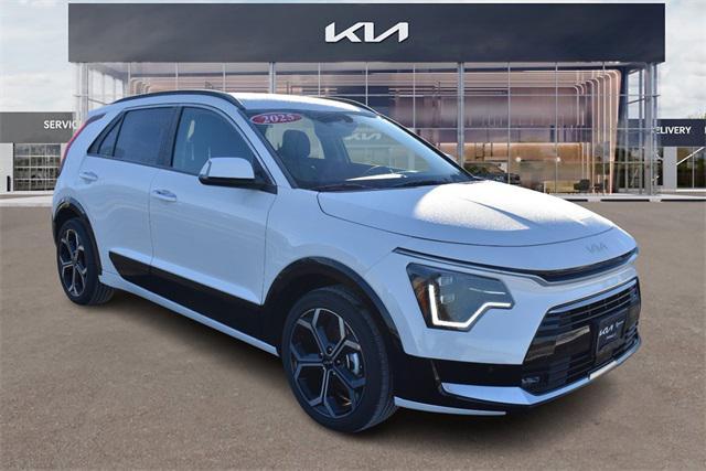 new 2025 Kia Niro car, priced at $35,916