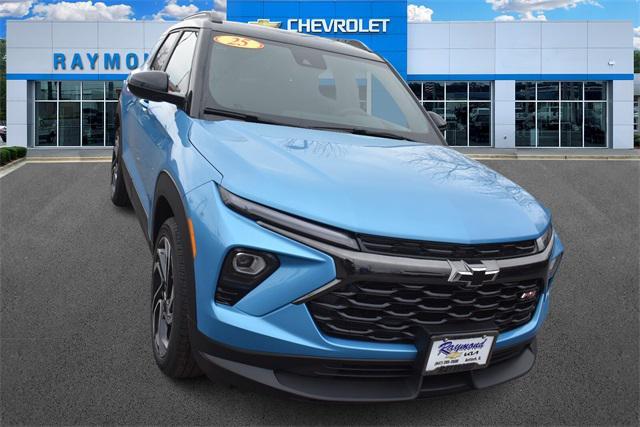 new 2025 Chevrolet TrailBlazer car, priced at $29,014