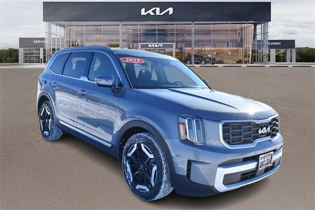 new 2025 Kia Telluride car, priced at $41,336