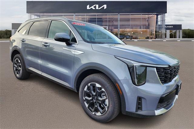 new 2025 Kia Sorento car, priced at $37,742