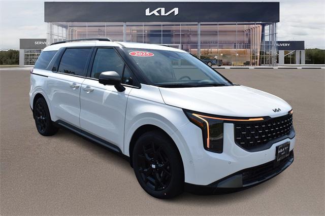 new 2025 Kia Carnival Hybrid car, priced at $53,363