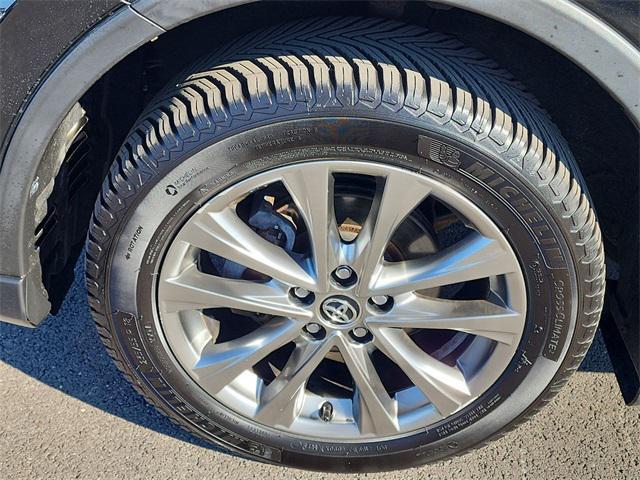 used 2016 Toyota RAV4 Hybrid car, priced at $19,277
