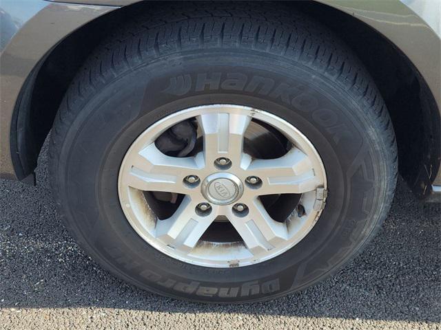 used 2006 Kia Sorento car, priced at $4,980