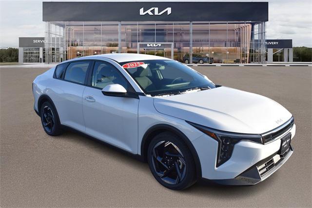 new 2025 Kia K4 car, priced at $24,815