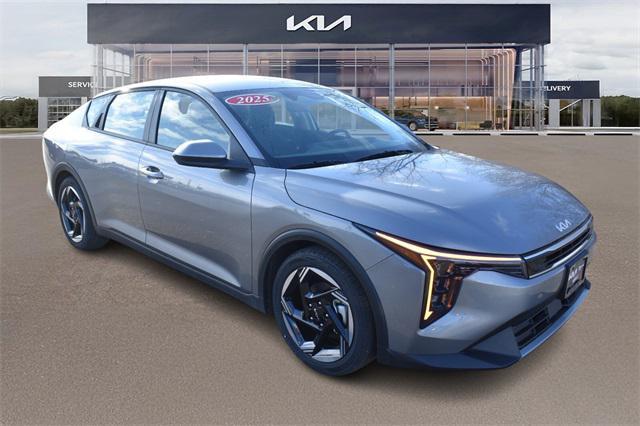 new 2025 Kia K4 car, priced at $24,265