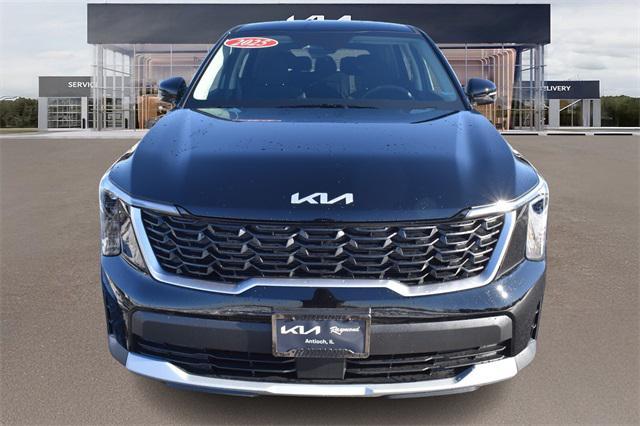 new 2025 Kia Sorento car, priced at $32,314