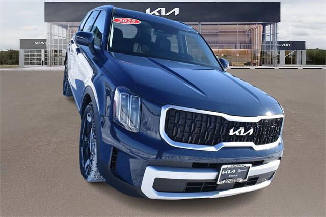 new 2025 Kia Telluride car, priced at $45,070