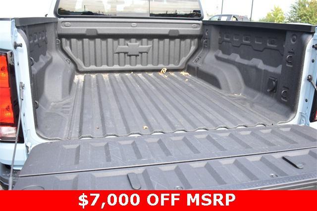 new 2025 Chevrolet Colorado car, priced at $43,800