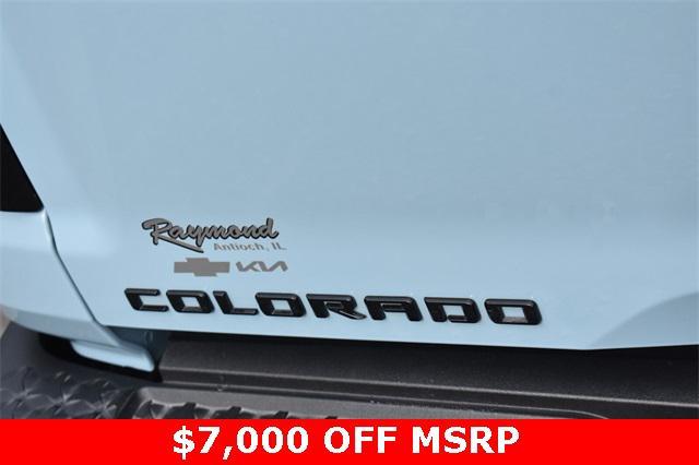 new 2025 Chevrolet Colorado car, priced at $43,800